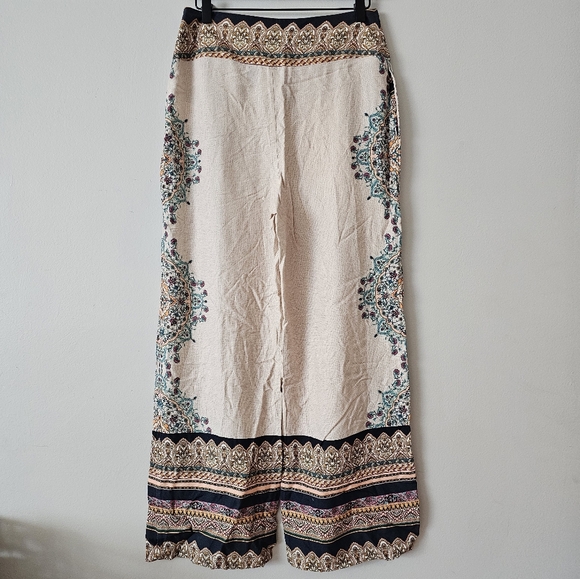 Farm Rio Pants - Picture 4 of 11